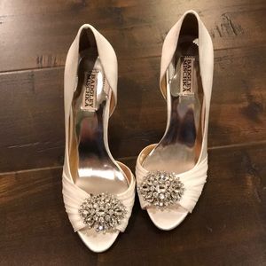 Badgley Mischka white formal heels size 8.5